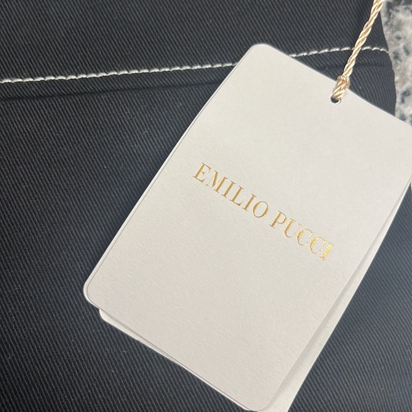 I’m selling an Emilio Pucci skirt brand new I can not fit - Picture 4 of 5